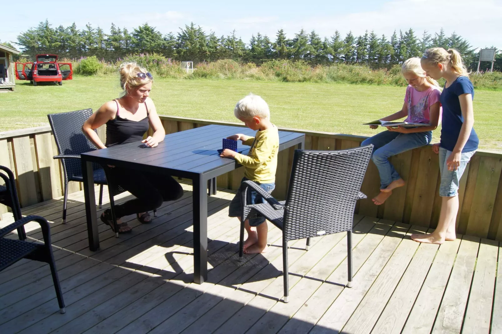 Hut in campingresort met activiteiten-Buitenlucht
