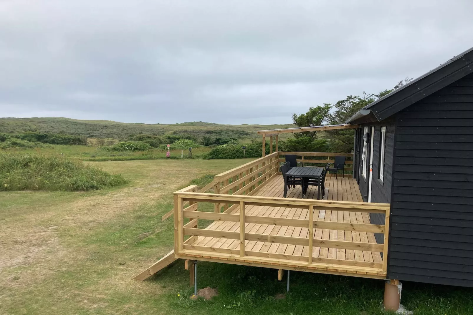 Mooie hut in campingresort-Buitenlucht