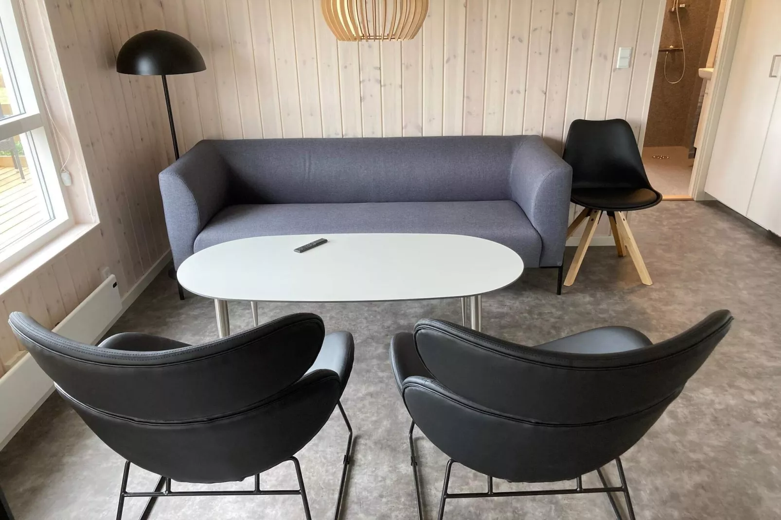 Mooie hut in campingresort-Binnen