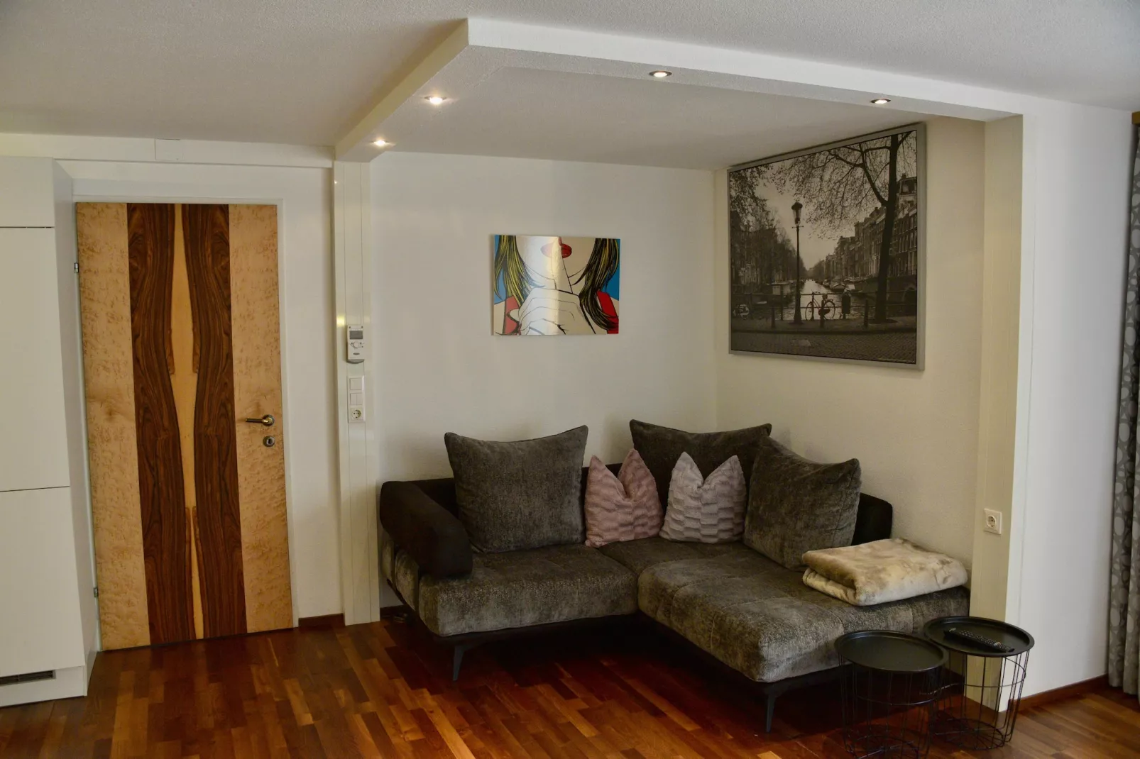 Apartment fein-Woonkamer