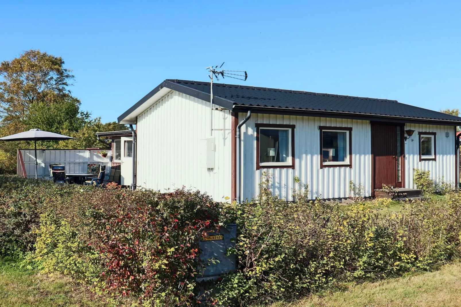 Welcoming cottage near the sea-Buitenlucht
