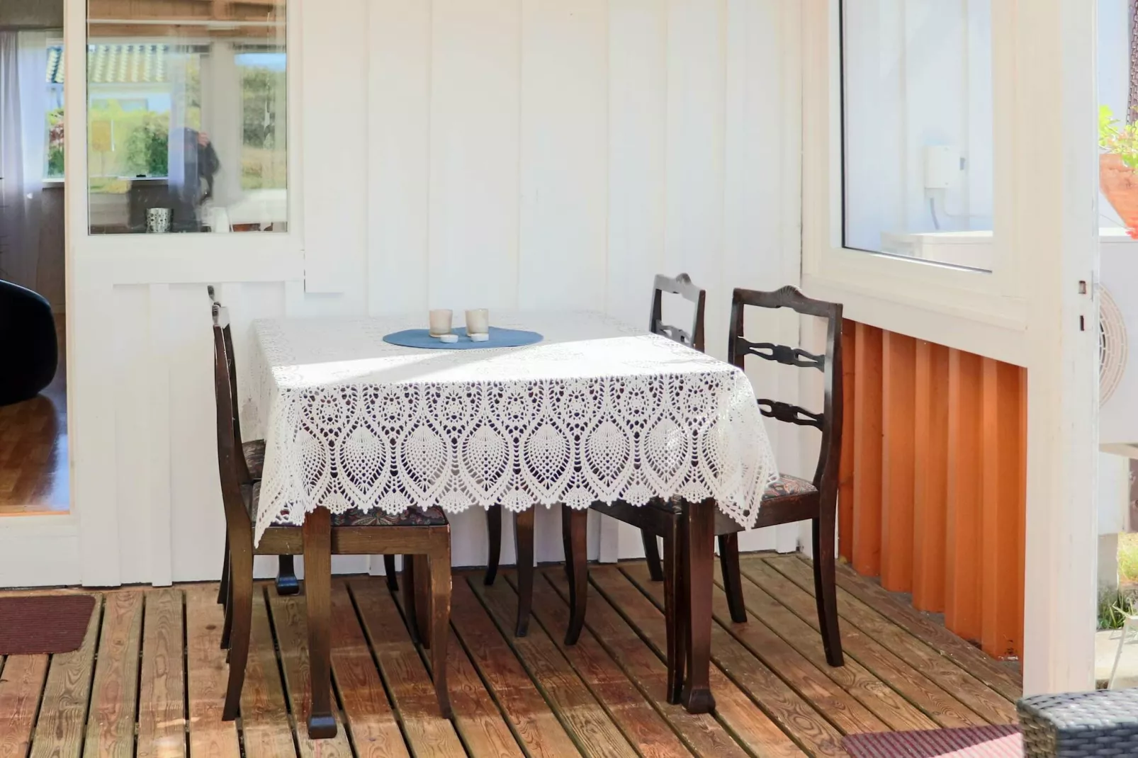 Welcoming cottage near the sea-Binnen