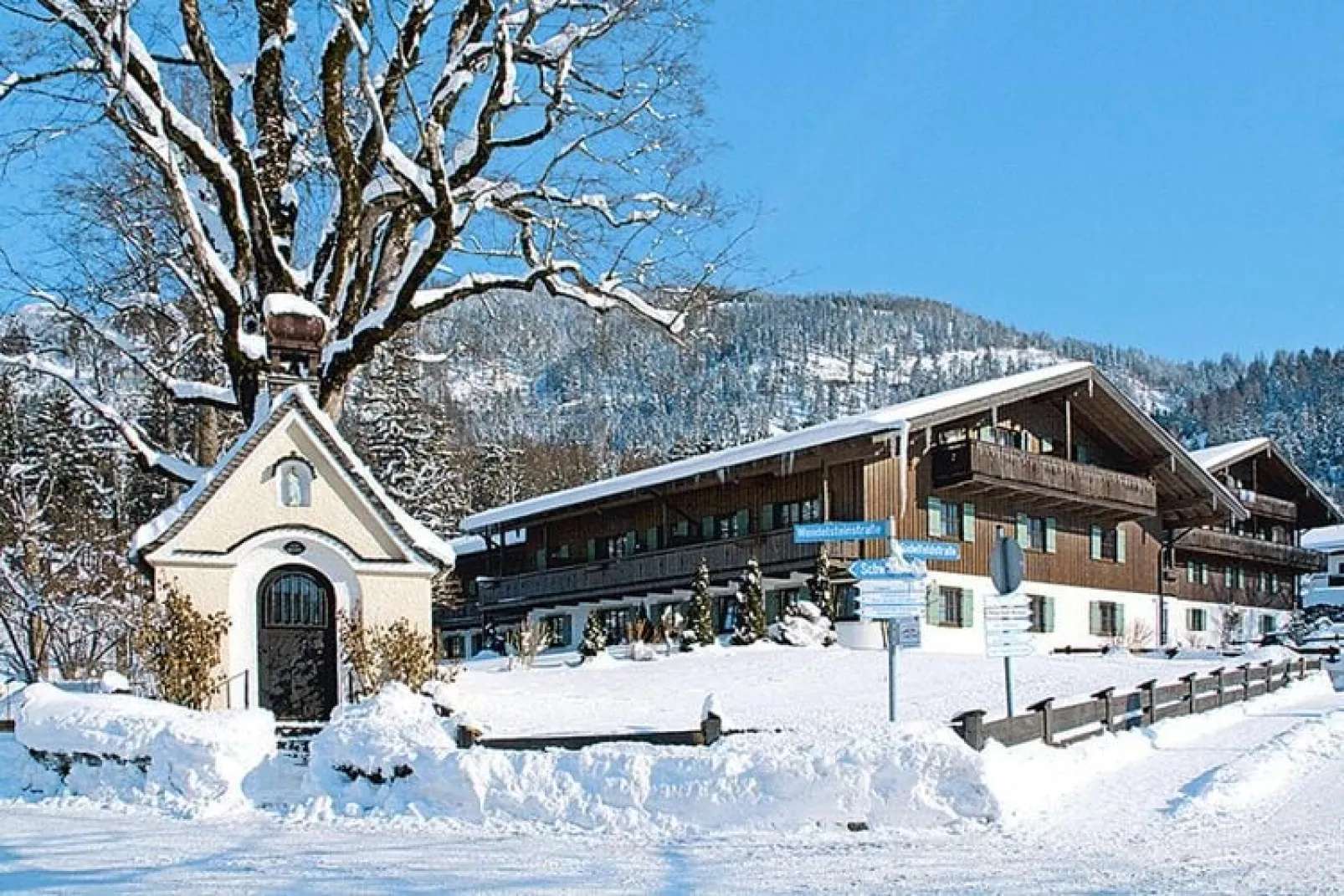 Holiday resort Haus Schönbrunn, Bayrischzell-2-Raum-Fewo, Belegung mit 1-2 Personen-Buitenkant zomer