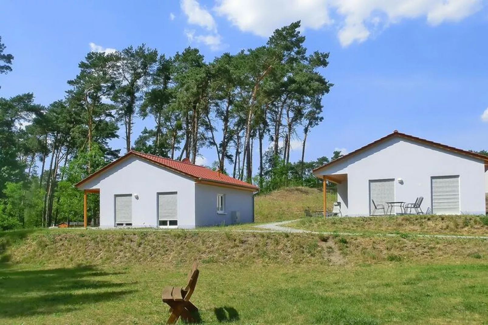 Bungalow am Storkower See-Buitenkant zomer