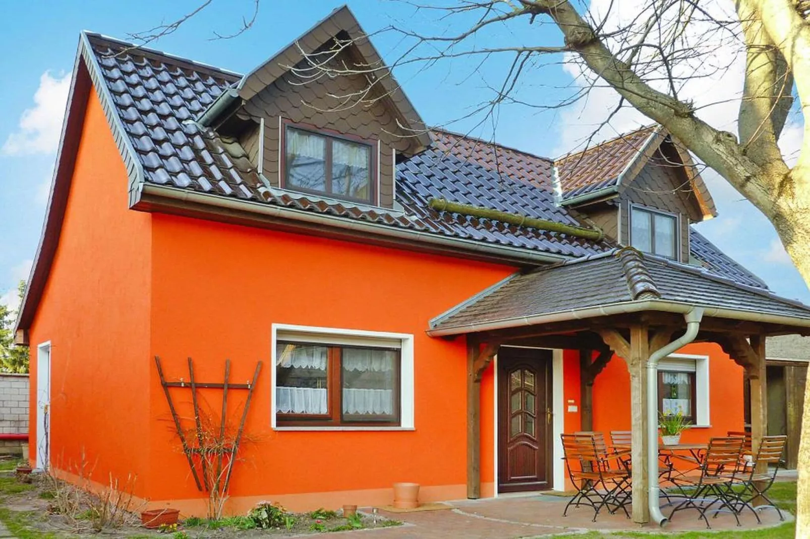 Ferienhaus Zum Storchennest-Buitenkant zomer