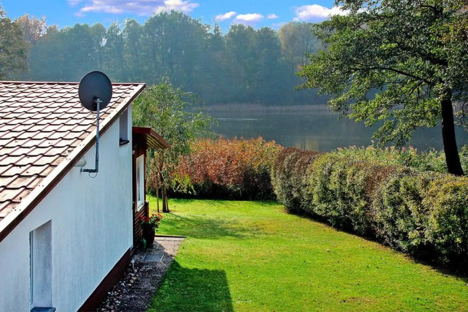 Ferienhaus Uferblick-Tuinen zomer