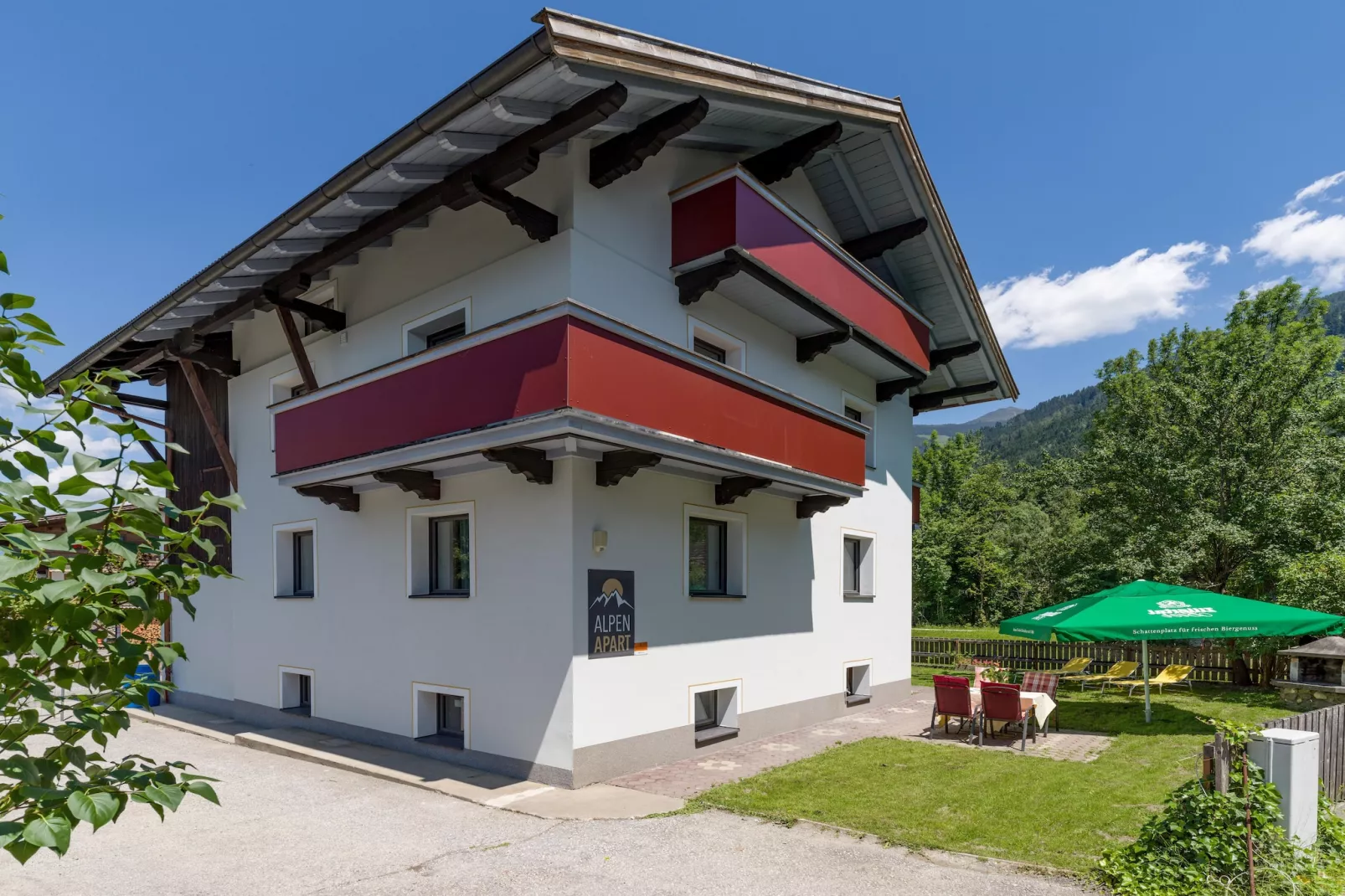 Ferienhaus Alpen Apart - 6 Personen-Buitenkant zomer