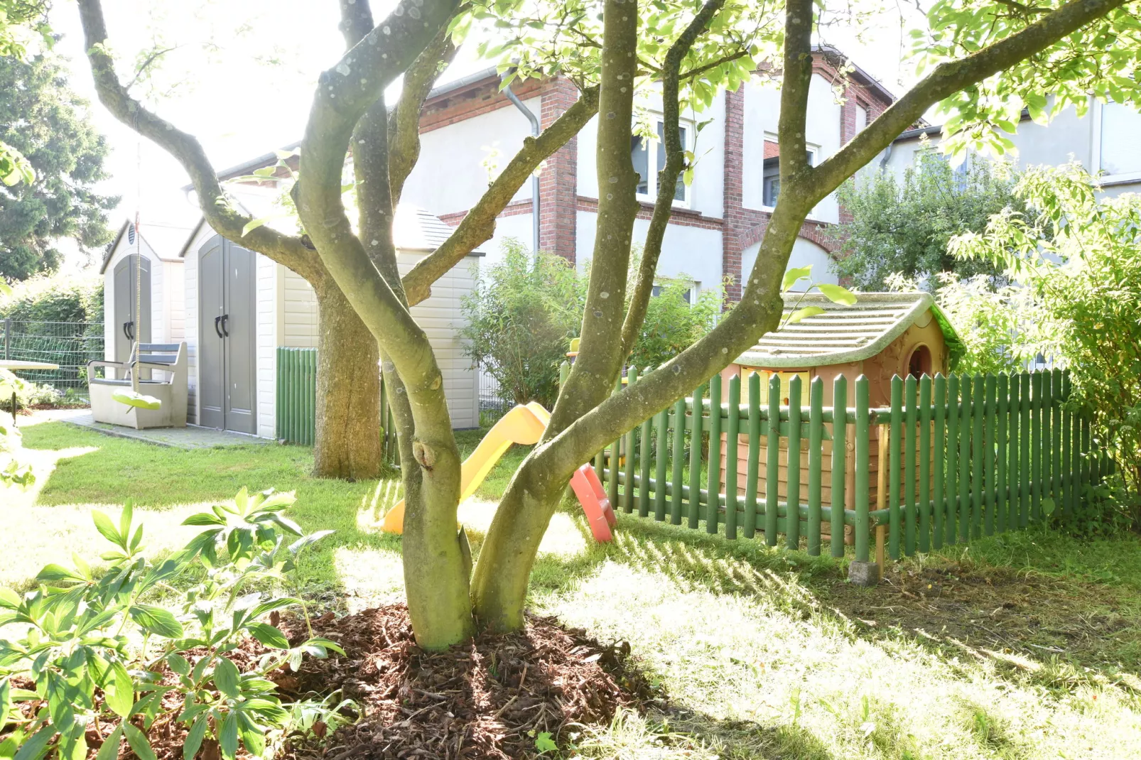 Romantische Ferienwohnung an der Ostsee mit Garten-Tuinen zomer