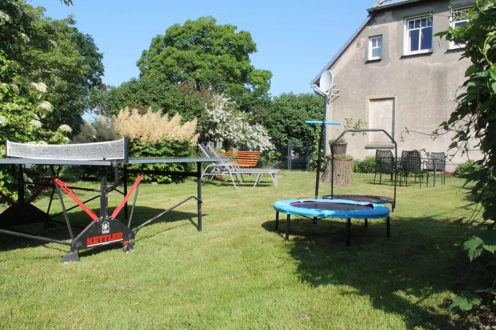 Romantische Ferienwohnung an der Ostsee mit Garten-Tuinen zomer