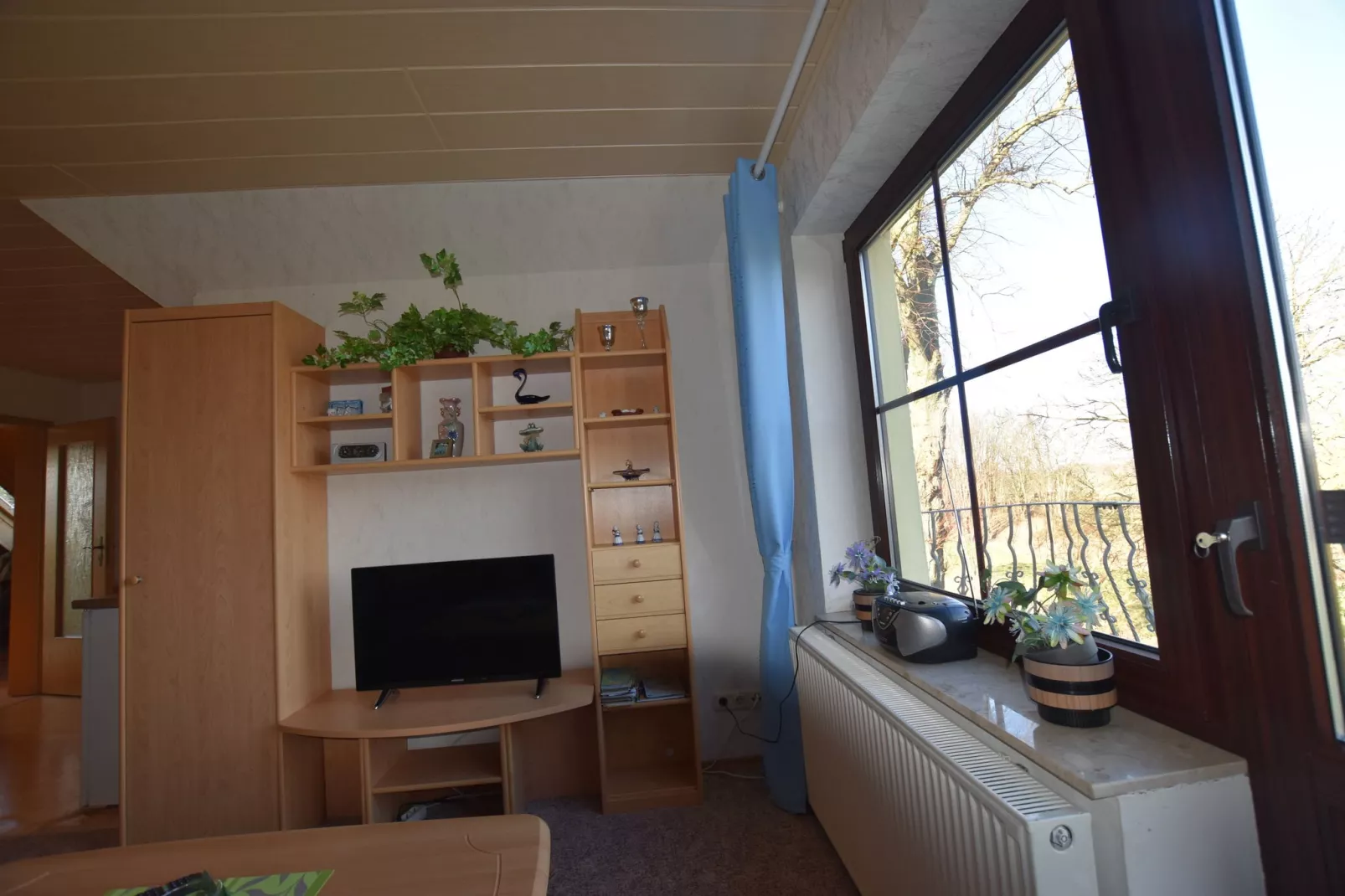 Ferienwohnung mit Gartenblick-Woonkamer