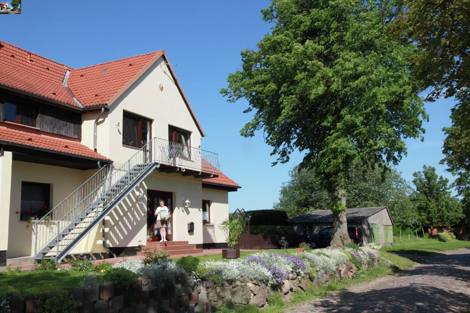 Ferienwohnung mit Feldblick-Buitenkant zomer