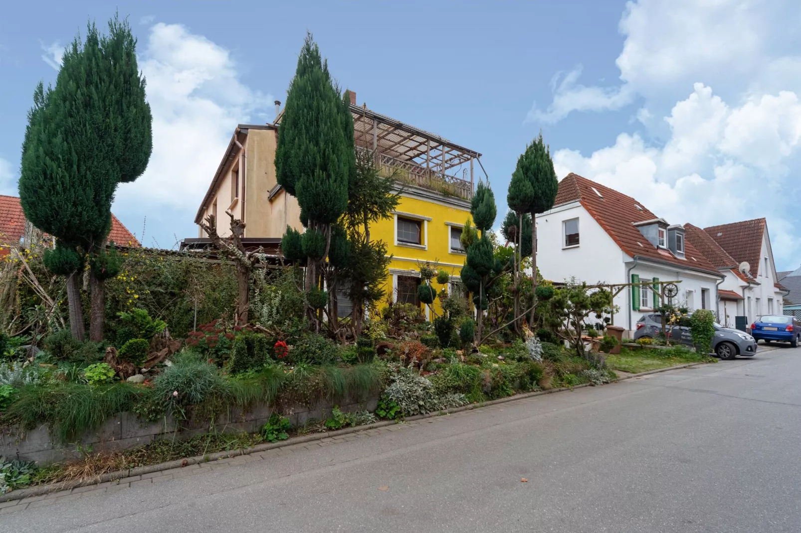 Stadtwohnung über 2 Ebenen-Buitenkant zomer