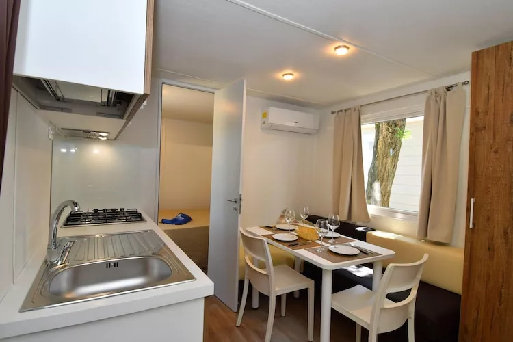 Marina Family Village Punta Marina Terme Ravenna - Lodge Comfort Dog-Woonkamer