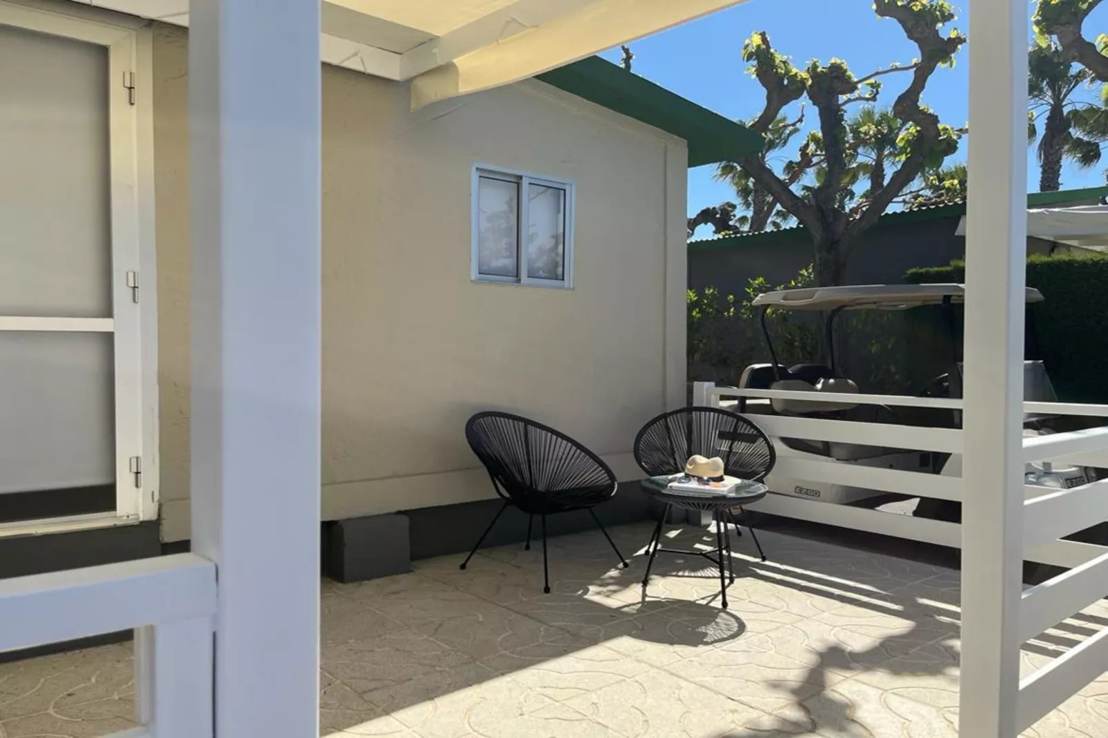 Camping Cambrils Playa 3 BUNGALOW NEW MEDITERRANI-Terrasbalkon