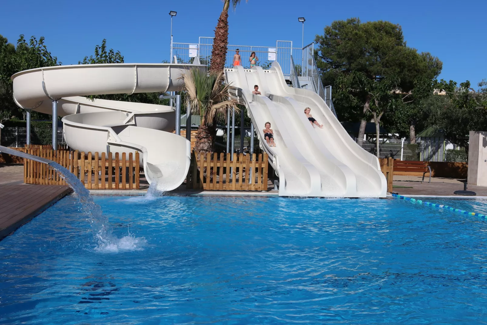 Camping Cambrils Playa 3 BUNGALOW NEW MEDITERRANI-Zwembad
