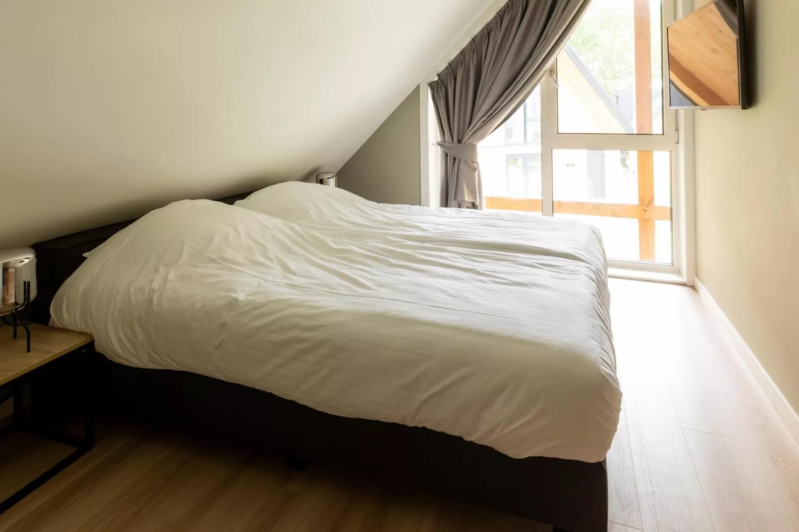 Bos Villa met Hottub  6 personen-Slaapkamer