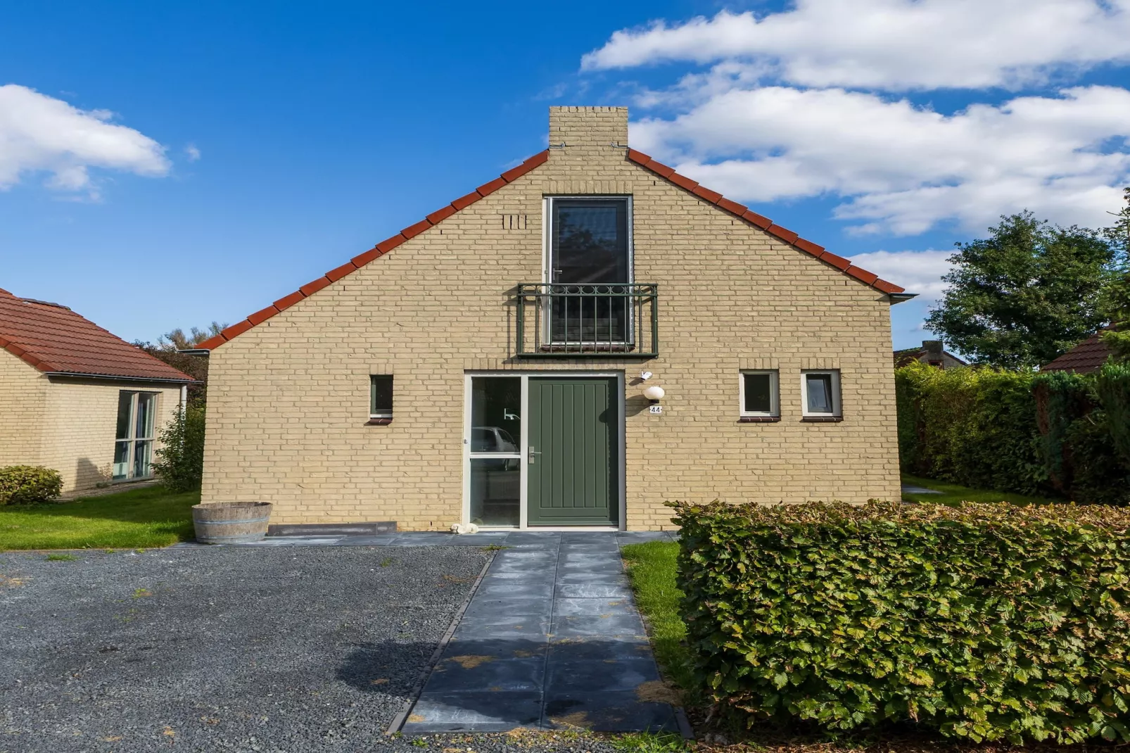 NR 44