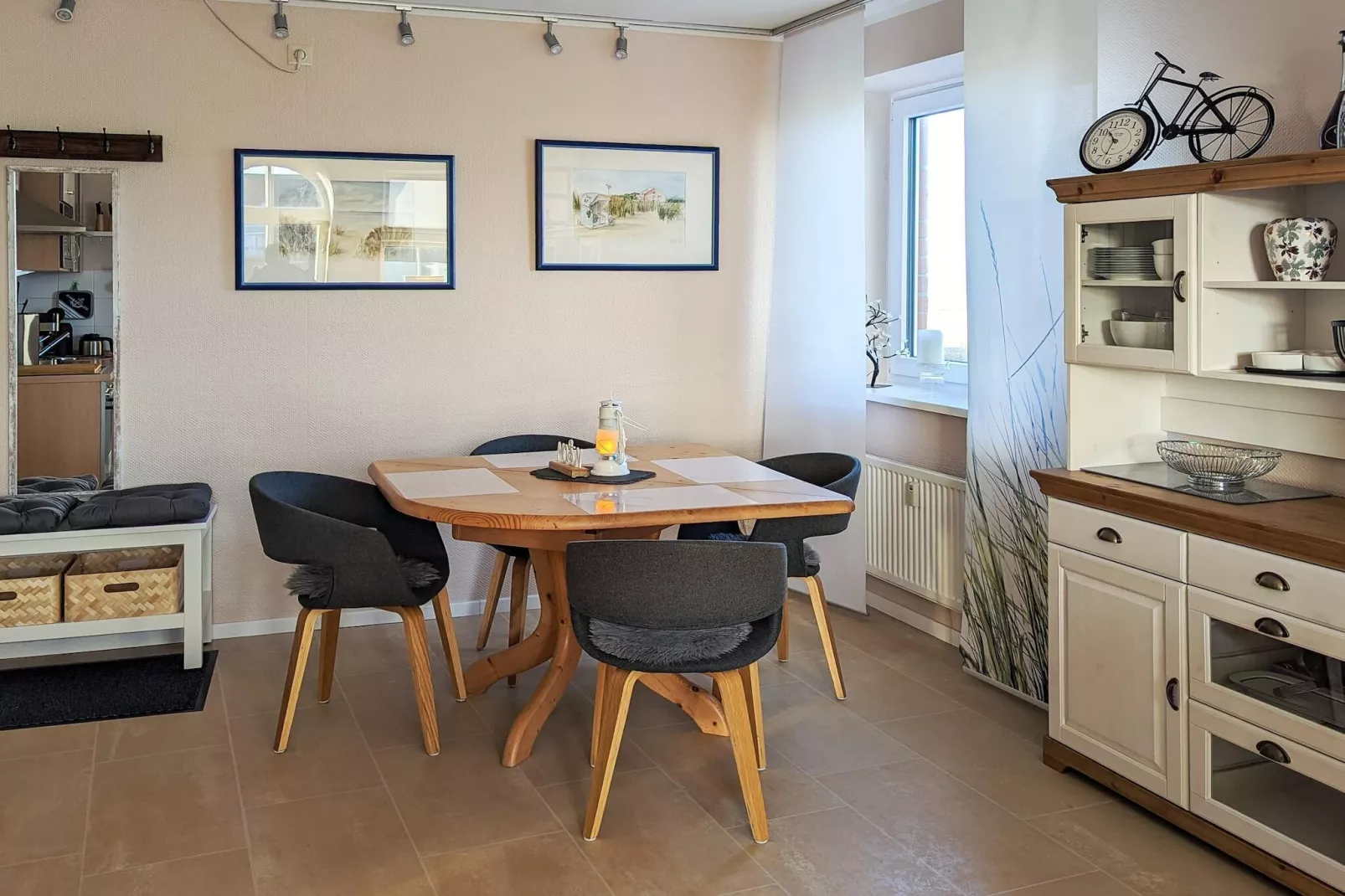 Comfortabel vakantiehuis in de natuur-Binnen
