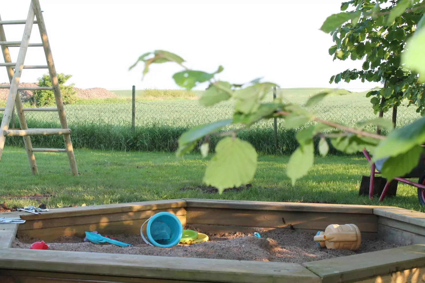 Landidyll im Gartenbungalow-Tuinen zomer