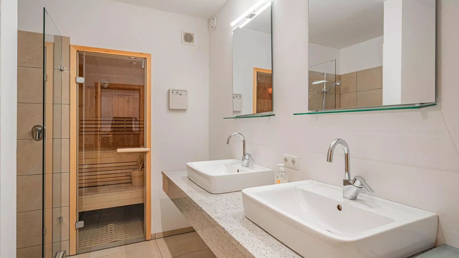 Panorama Chalet Top 2A am Lift Ski-In-Out-Badkamer