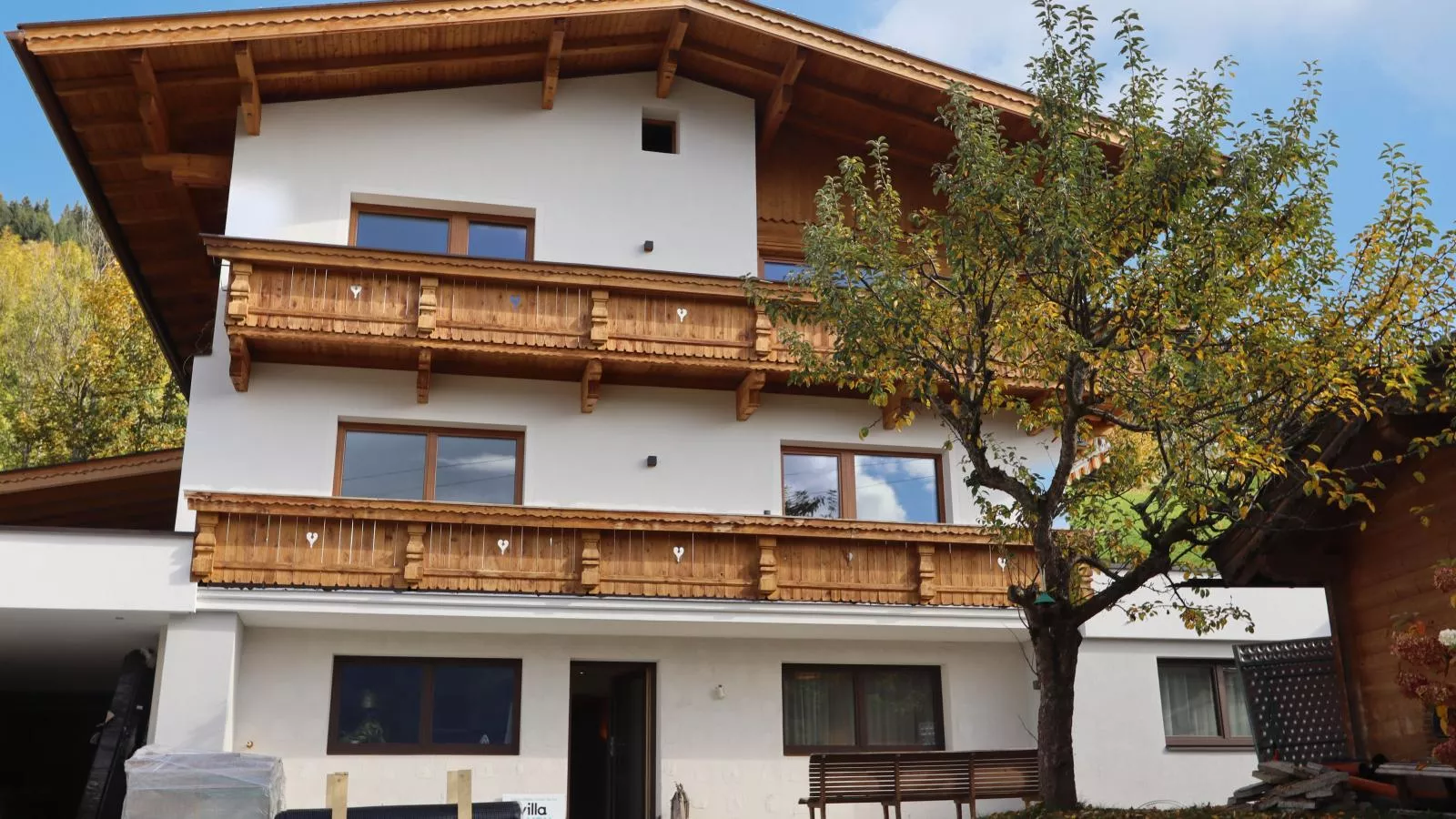 Apartment Hollaus-Buitenkant zomer