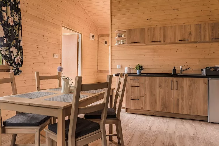 Osada Trzy Siostry domek nr 4 dla 6 osób Dąbrowa-Keuken