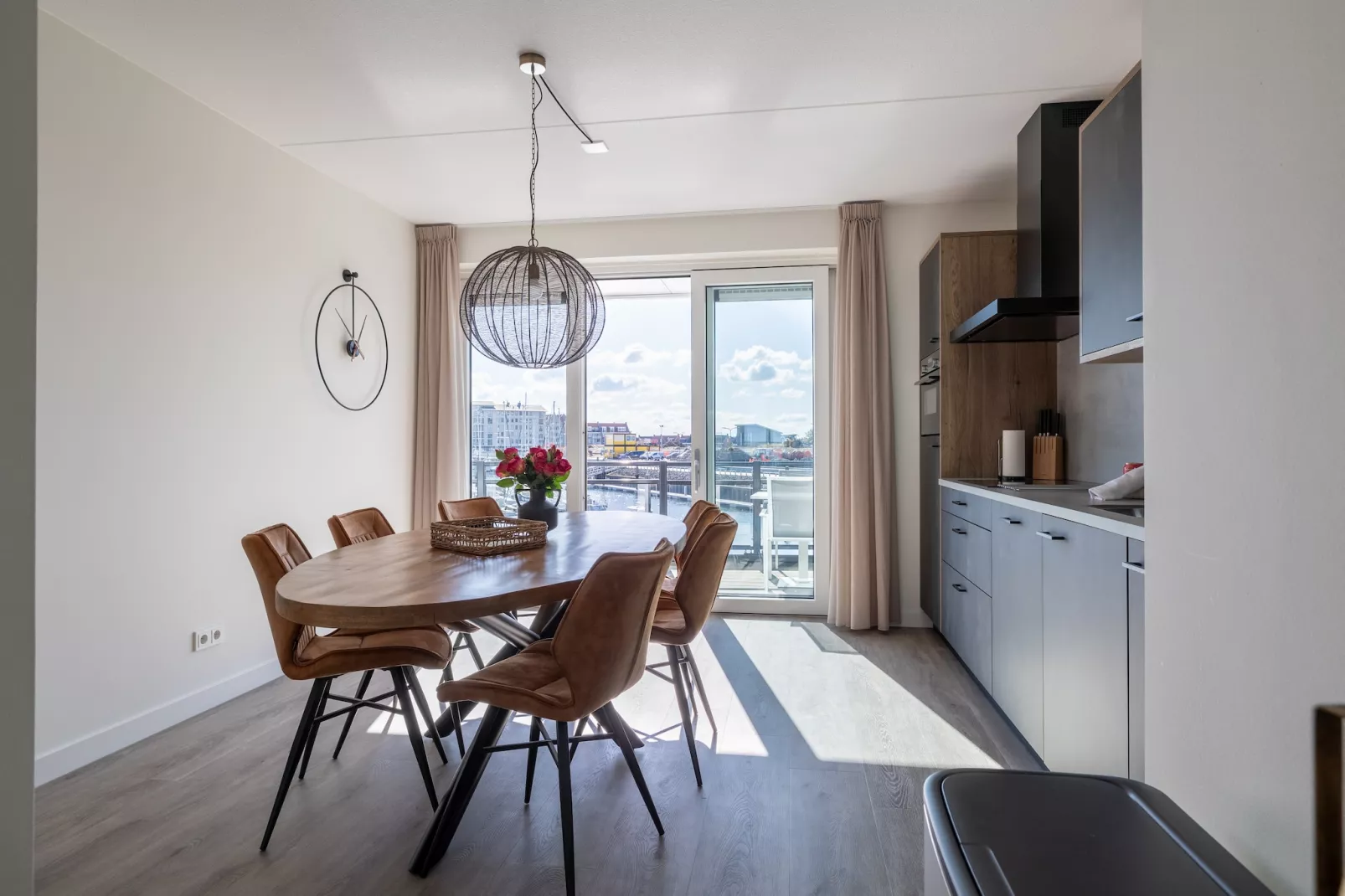 Appartement Vista Maris "Charlotte's Parel" - Havenweg 8-44  Sint-Annaland-Keuken