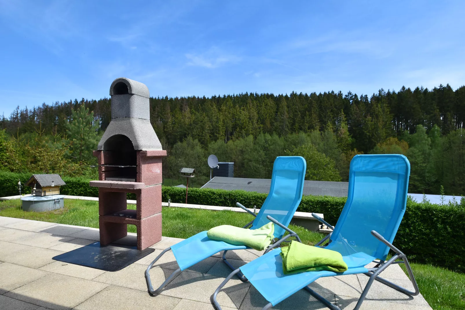 Gezellige vakantiewoning met in Güntersberge-Uitzicht zomer