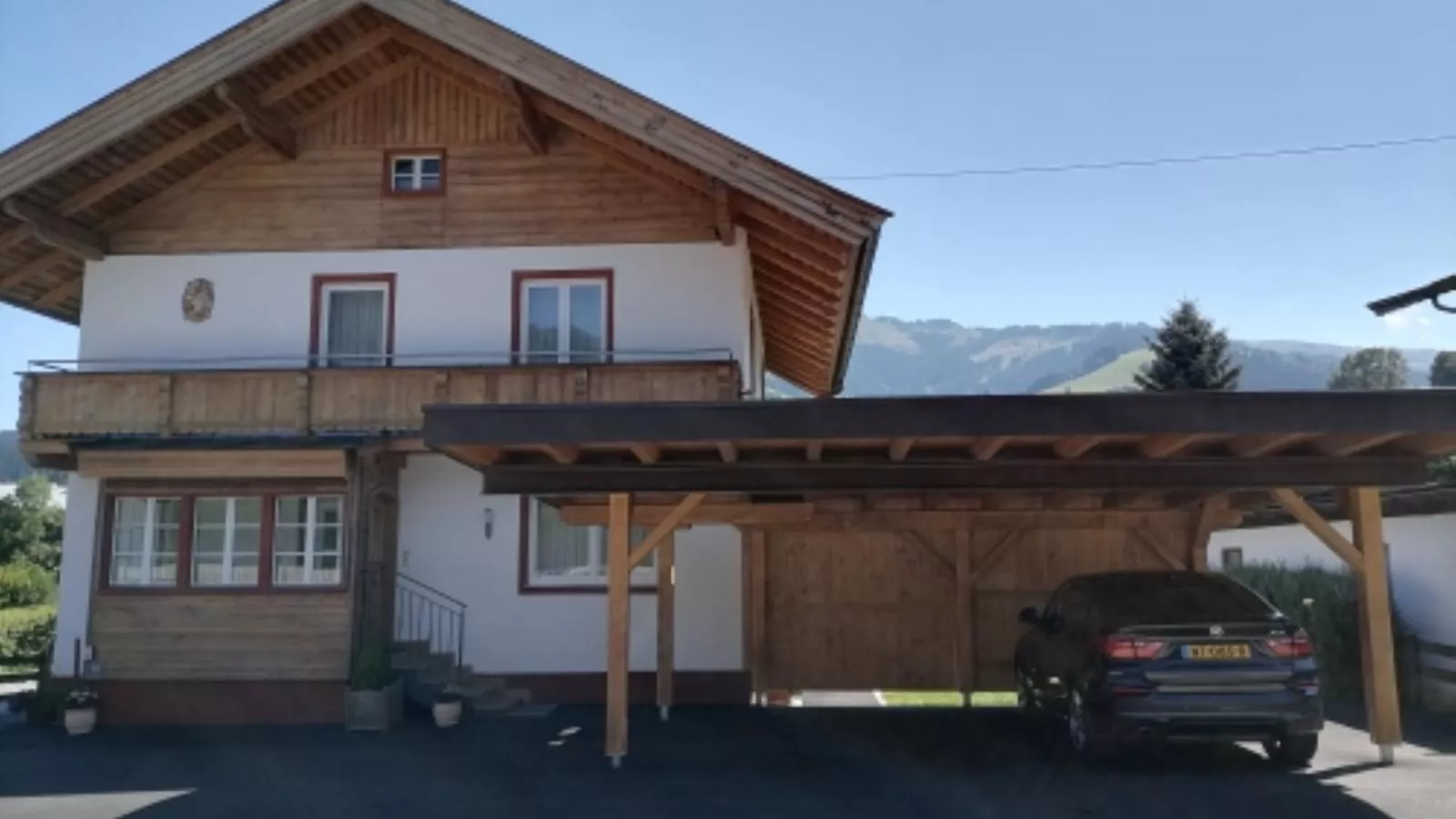 Chalet Staffner unten-Buitenkant zomer