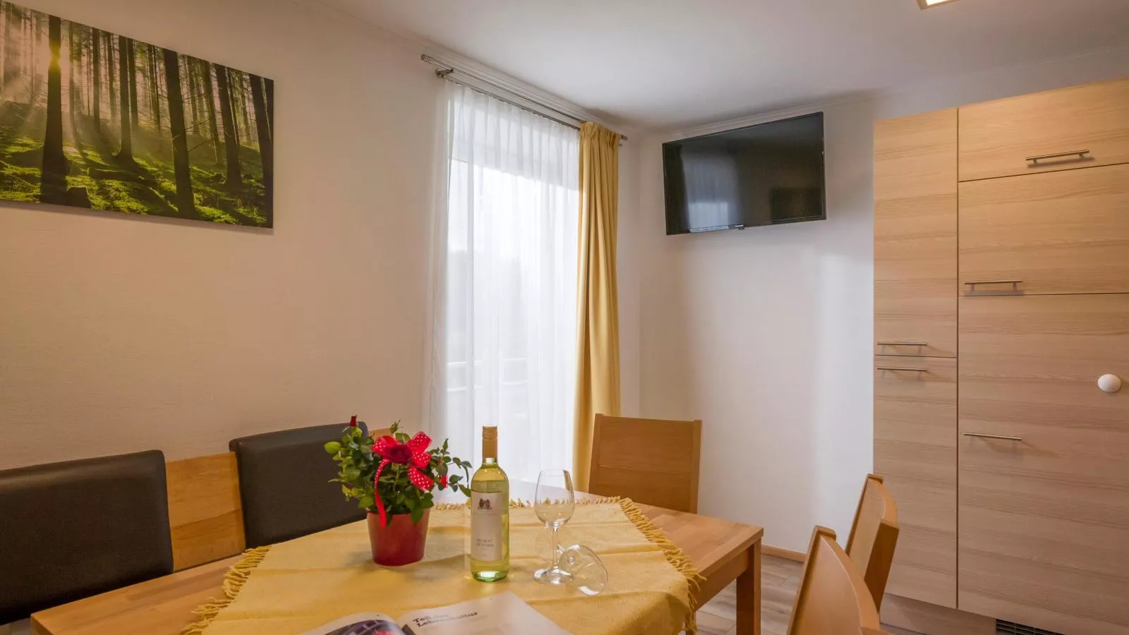 Chalet Staffner-Eetkamer