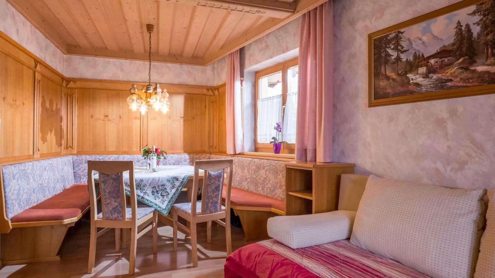 Gästehaus Staffner-Woonkamer