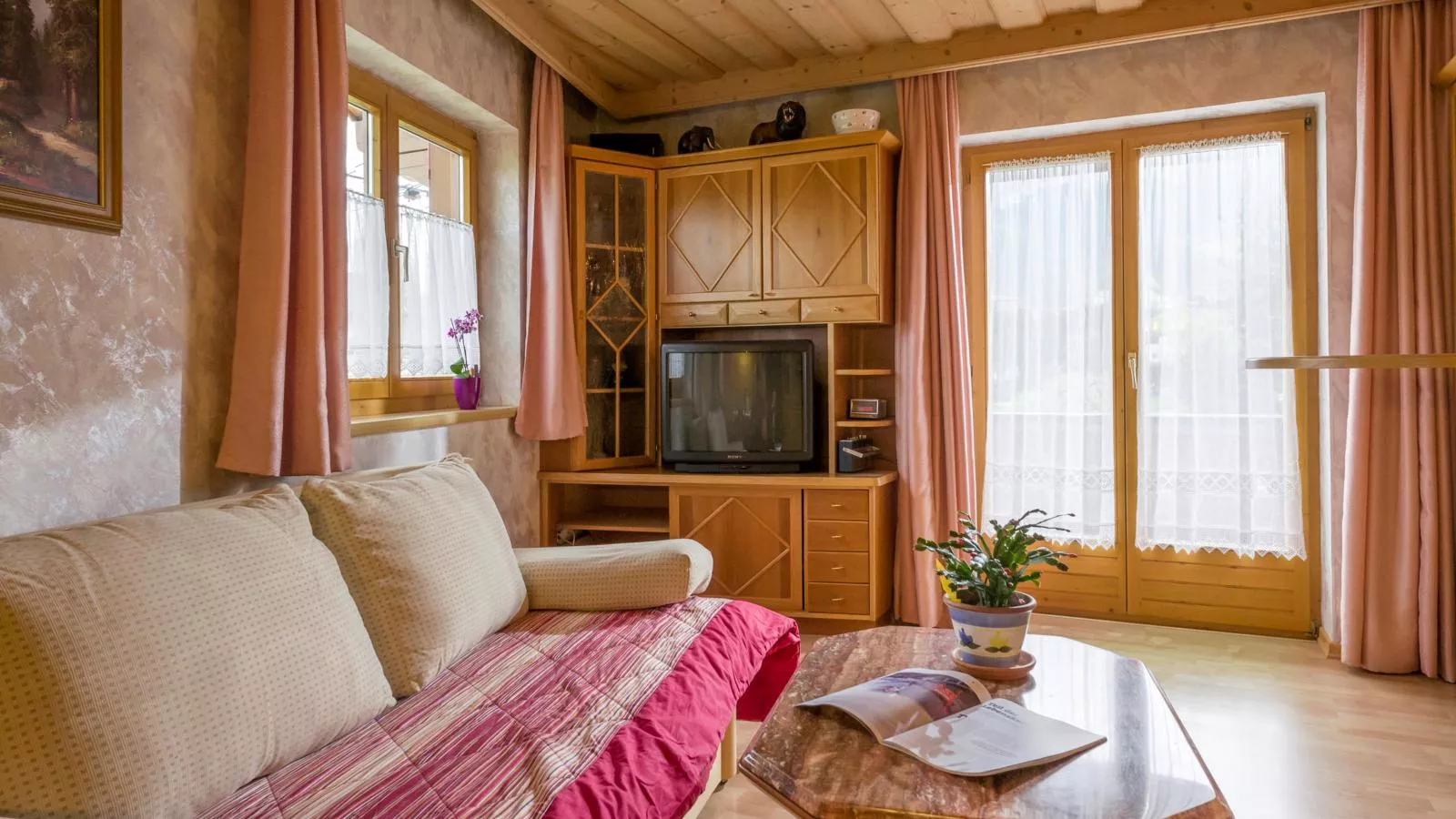 Gästehaus Staffner-Woonkamer