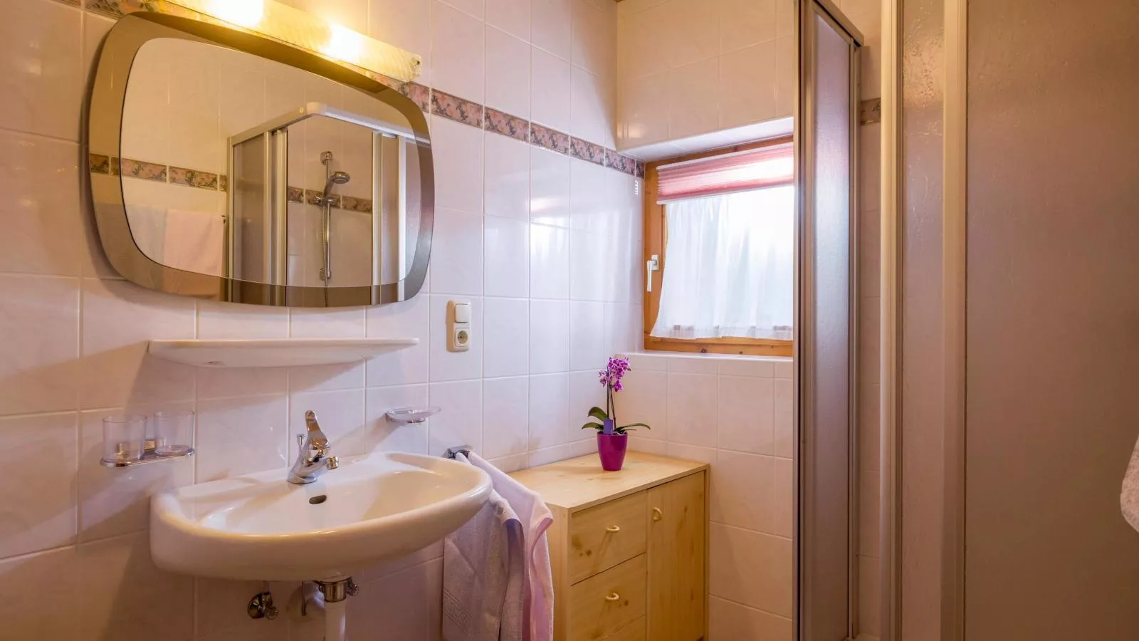 Gästehaus Staffner-Badkamer