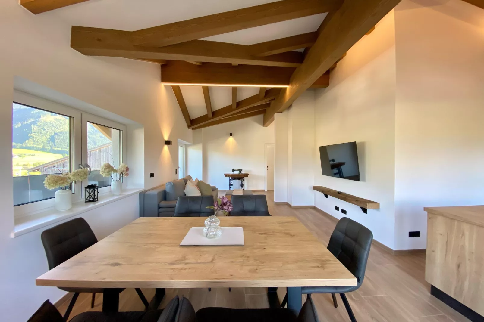 Penthouse "Voll-Bartl" 5-6 Personen-Woonkamer