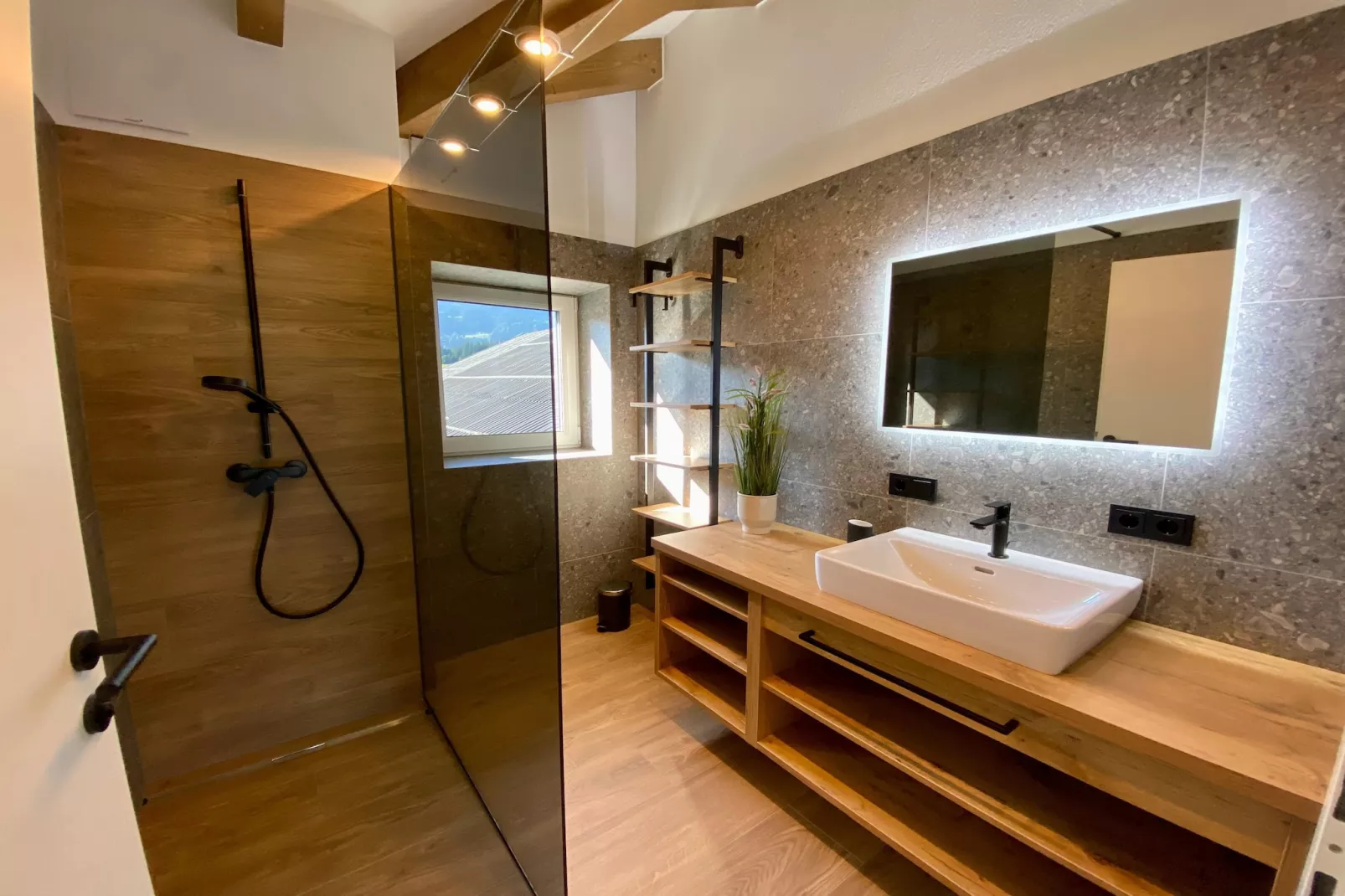 Penthouse "Voll-Bartl" 5-6 Personen-Badkamer