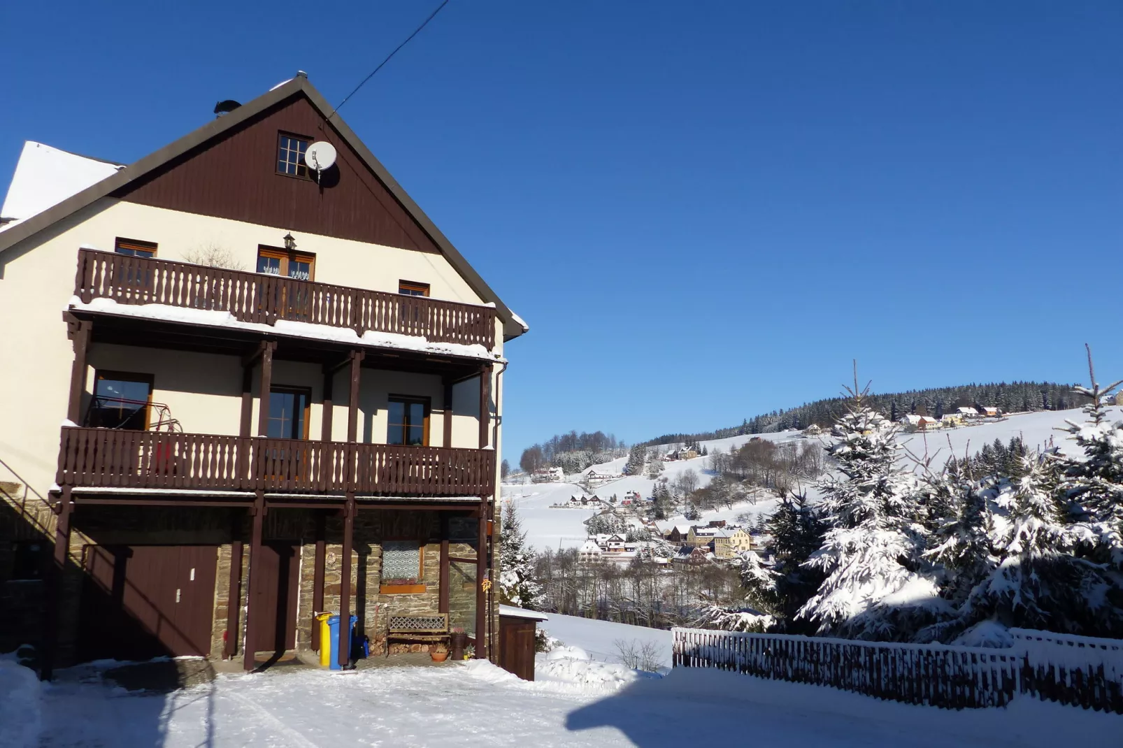 Im Erzgebirge-Exterieur winter