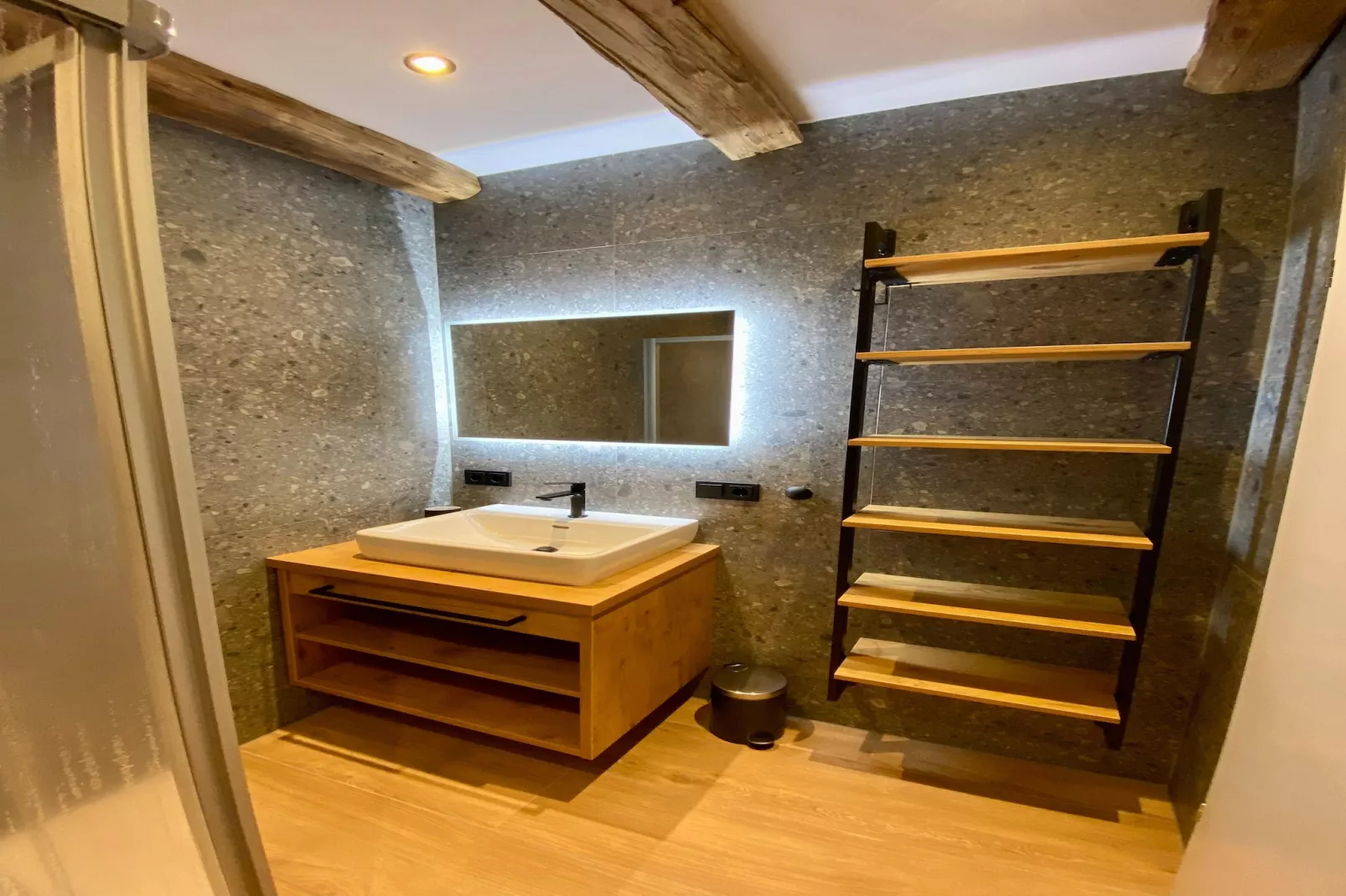 Doppelzimmer "Ziegen-Bartl" in Saalfelden-Badkamer