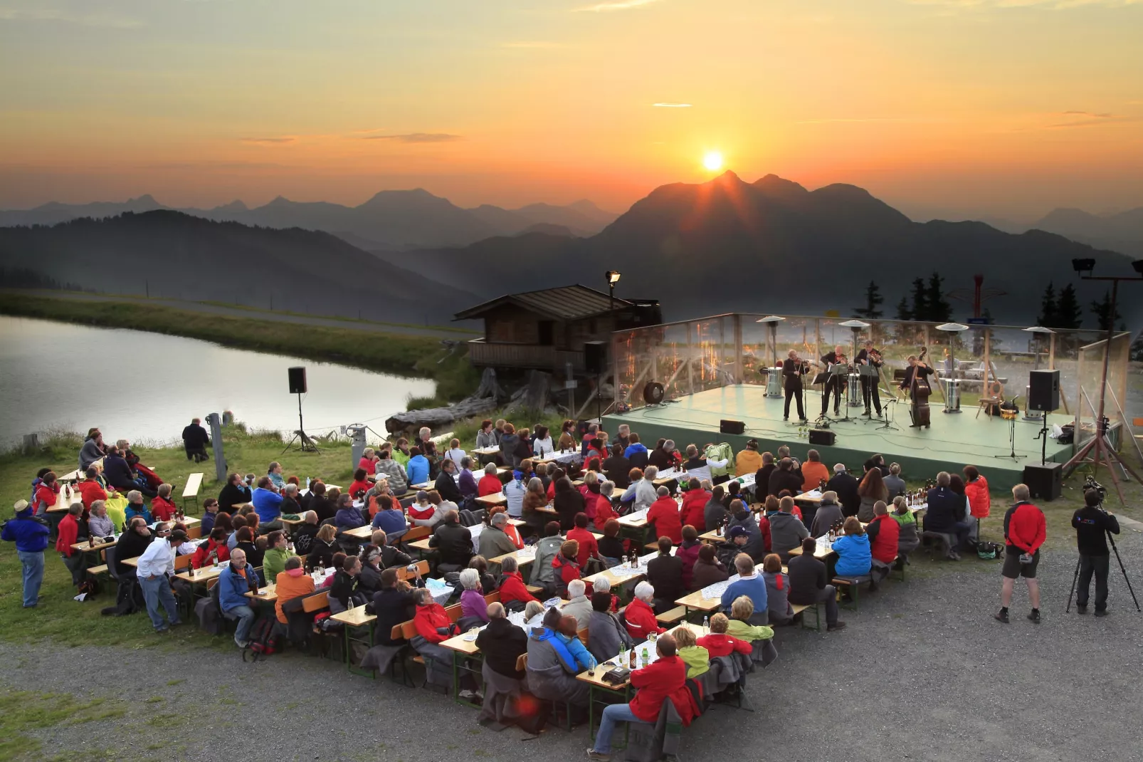 Doppelzimmer "Ziegen-Bartl" in Saalfelden-Gebieden zomer 20km