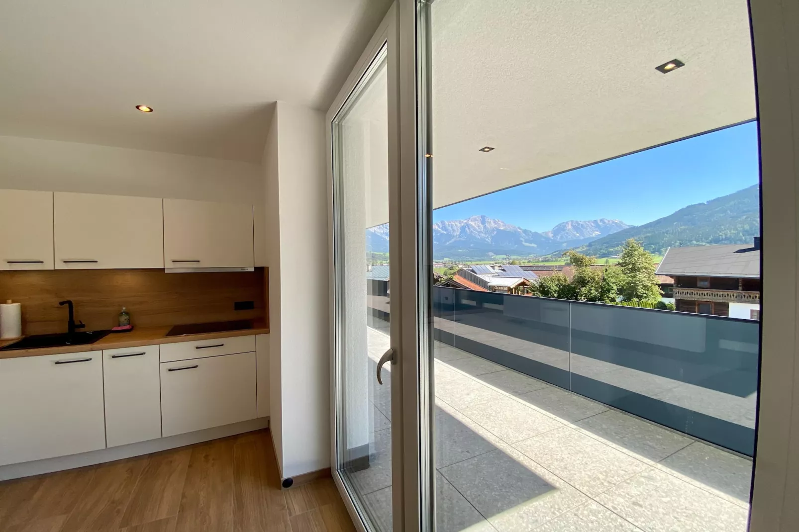 Appartement "Schnauz-Bartl" 3-4-Terrasbalkon