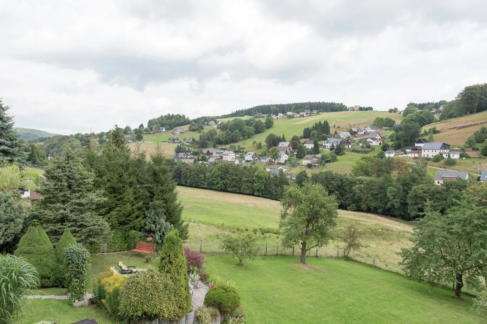 Im Erzgebirge-Uitzicht zomer