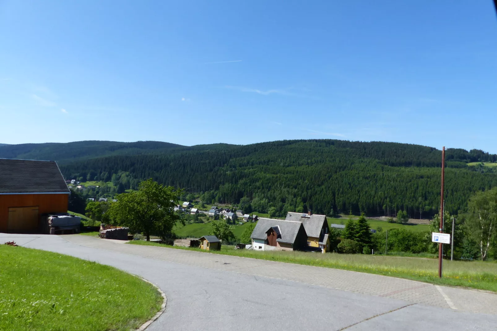 Im Erzgebirge-Gebieden zomer 5km