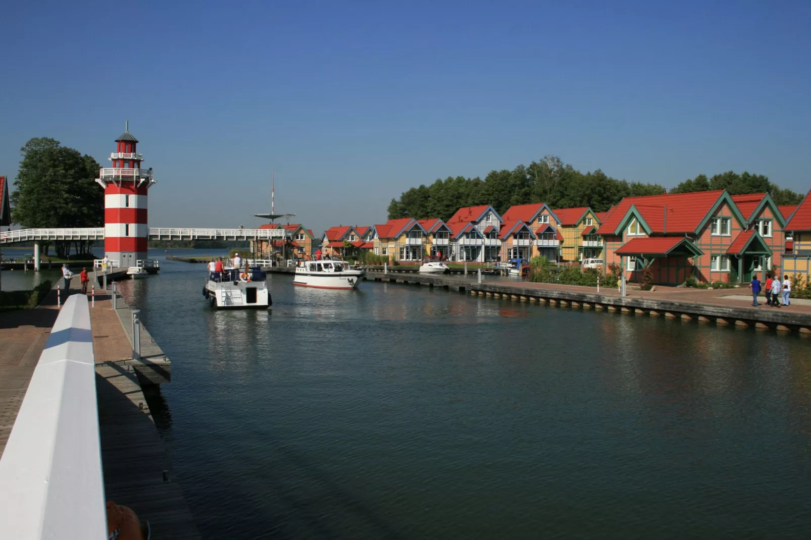 Hafendorf Rheinsberg 2-Buitenkant zomer