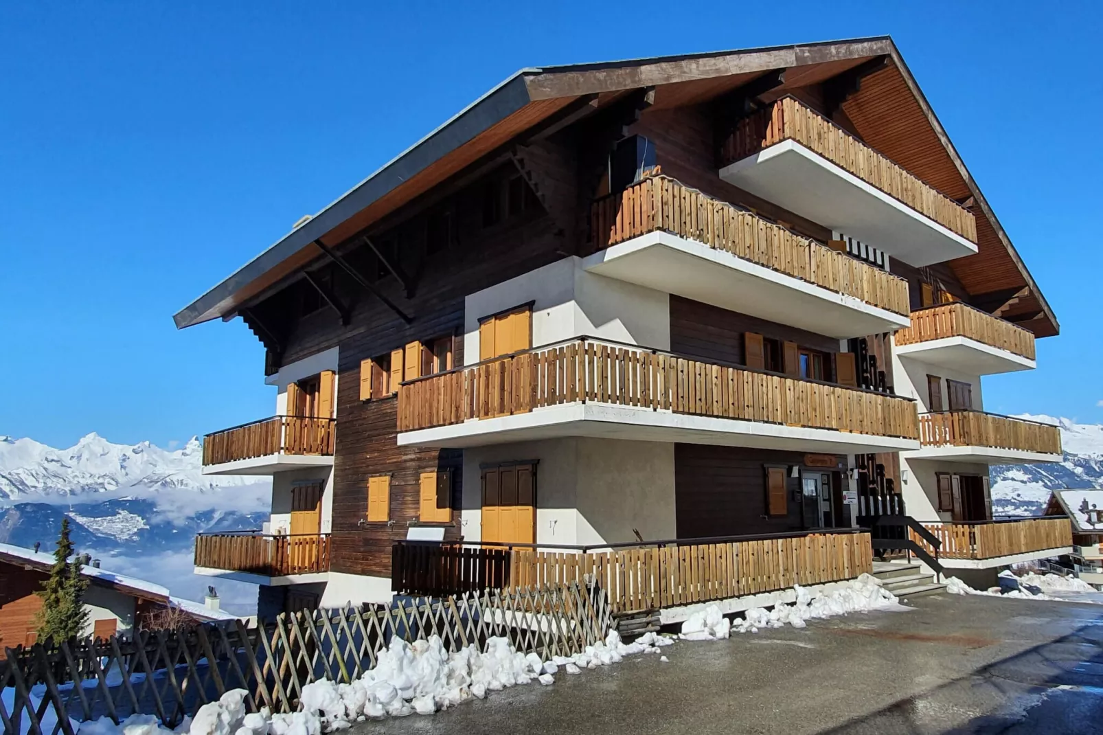 Greppons P 011 - MOUNTAIN apartment 6 pers-Buitenkant zomer