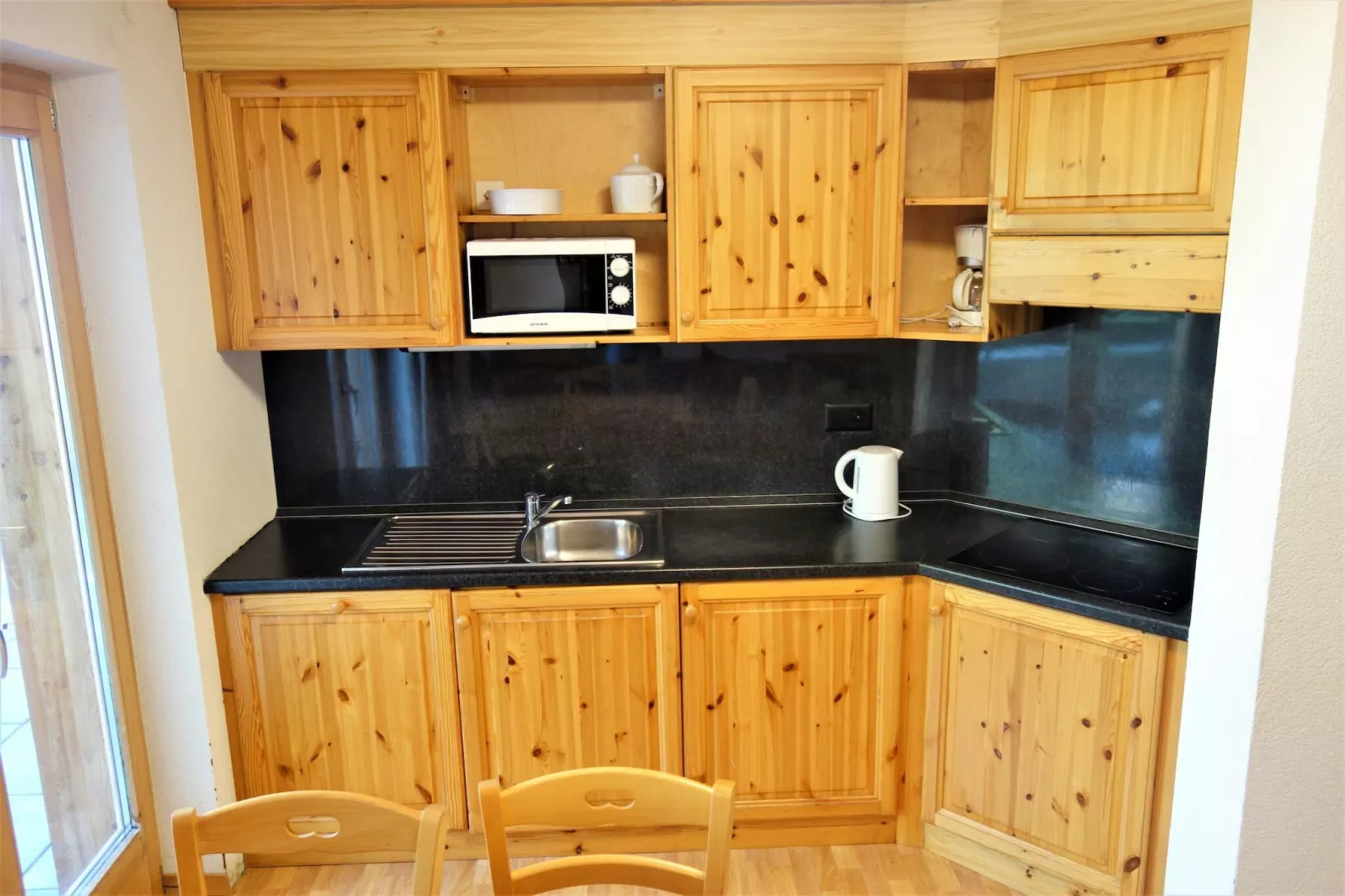Pracondu 2 001 - OUTDOOR & FUN charming apartment-Keuken