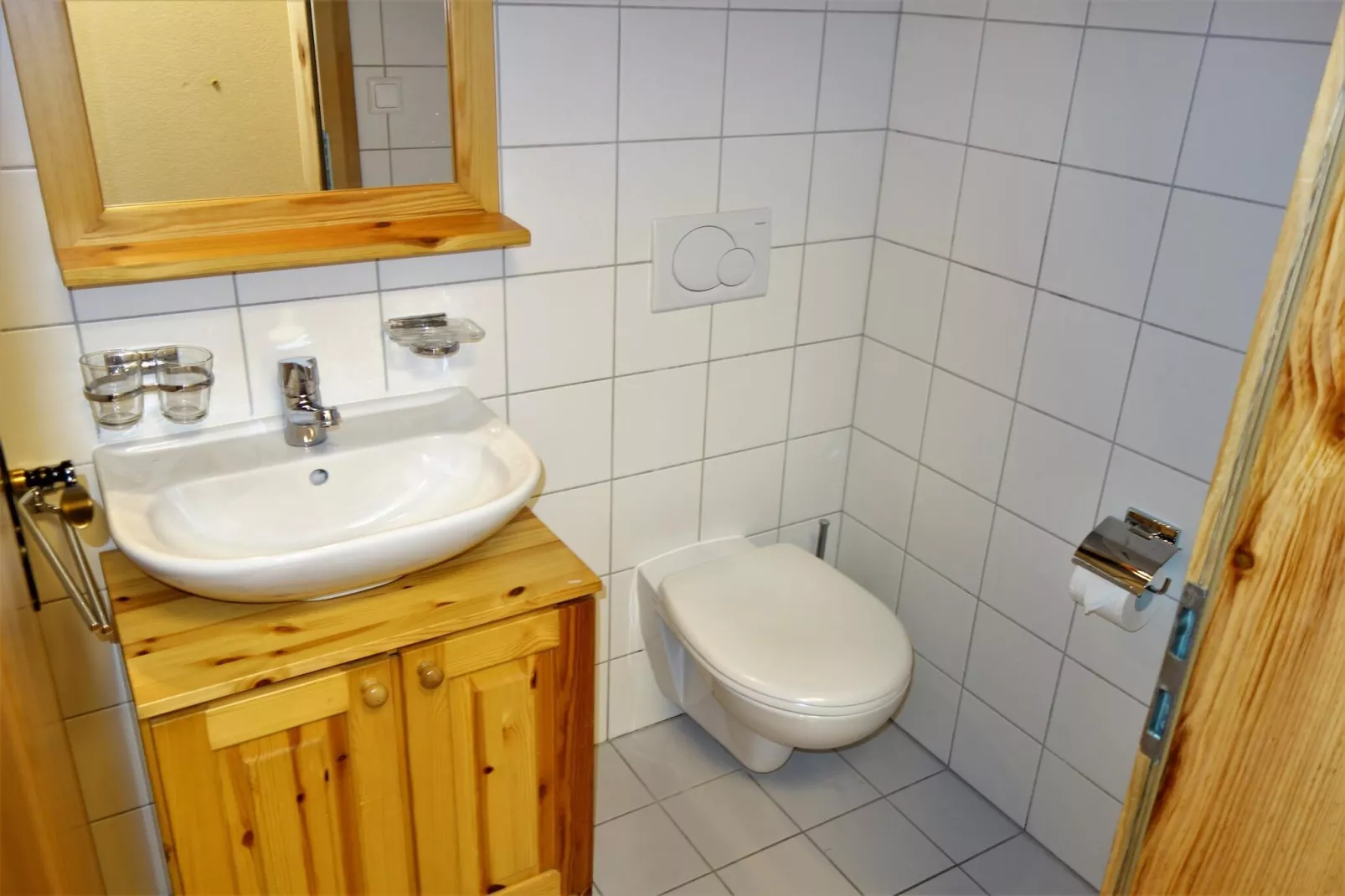 Pracondu 2 001 - OUTDOOR & FUN charming apartment-Badkamer