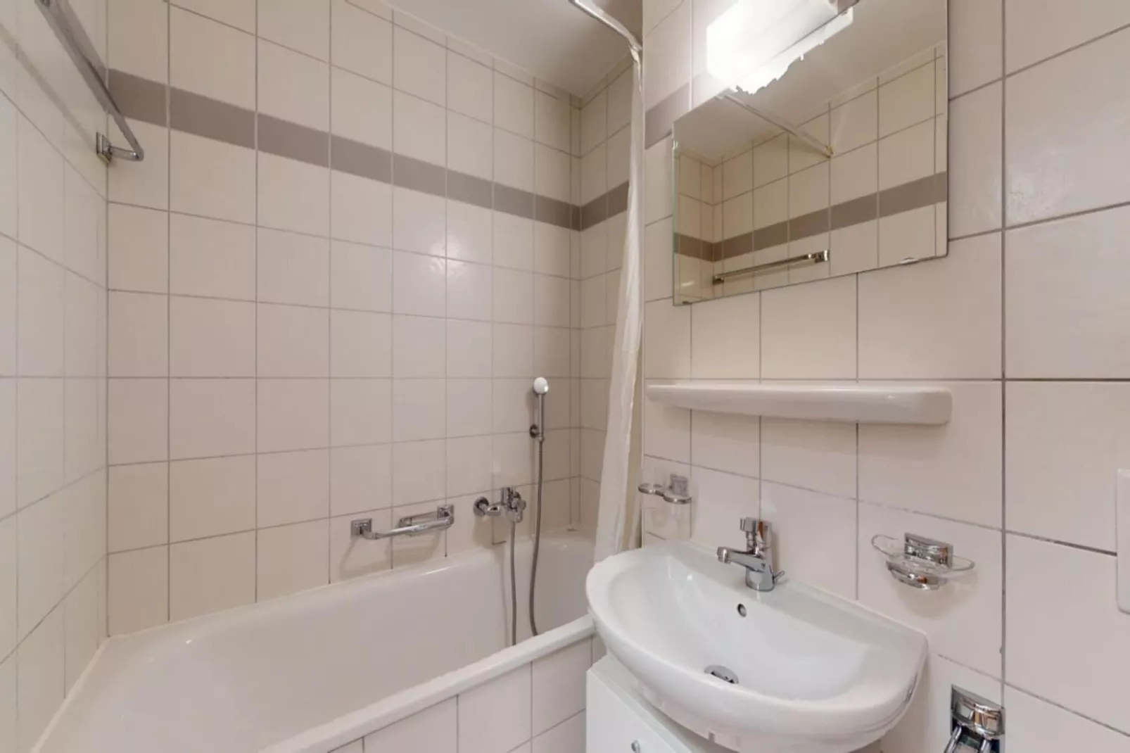 Pracondu 1 305 - OUTDOOR & FUN apartment 6 pers-Badkamer
