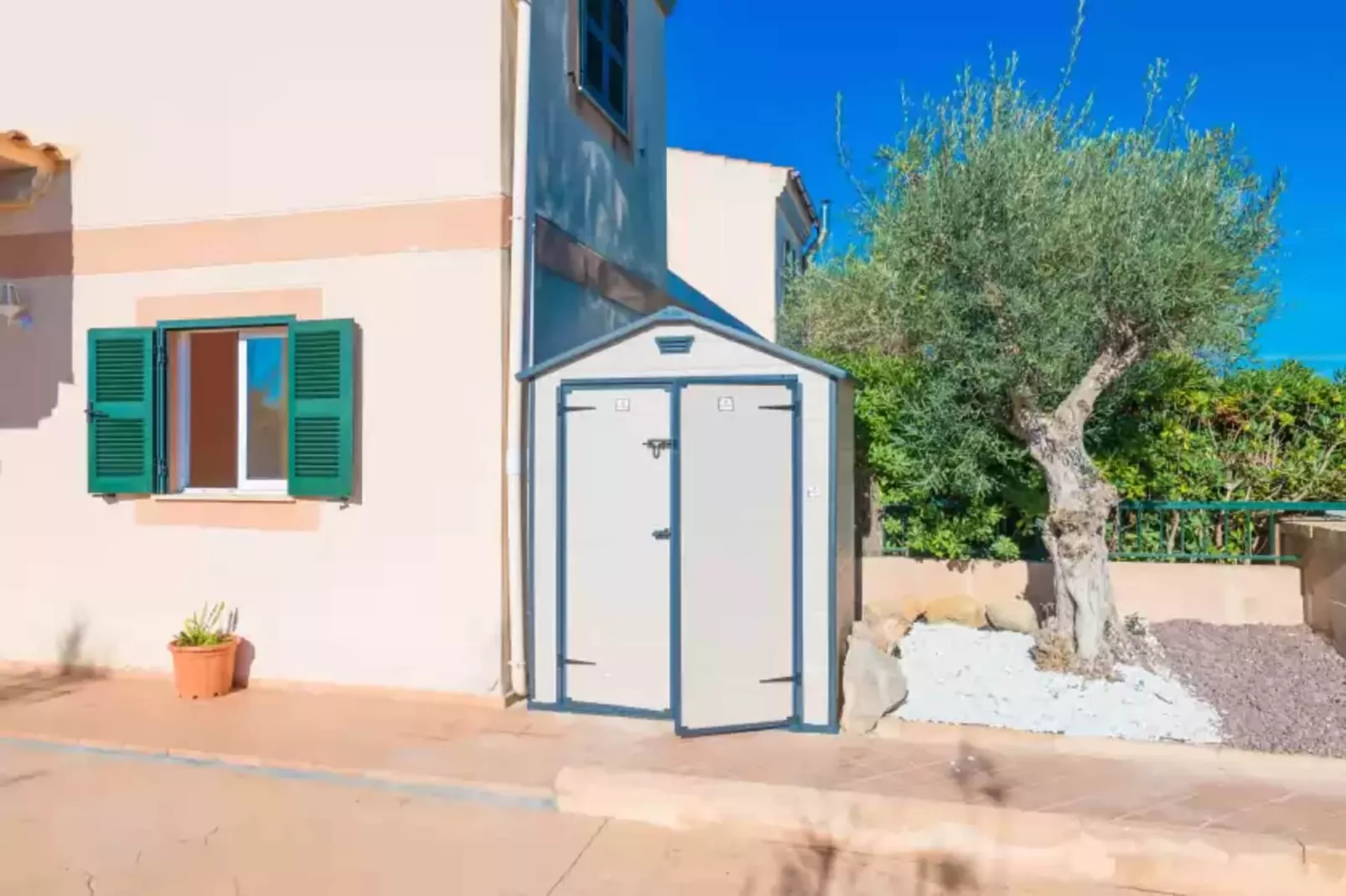 Casa Marcos-Buitenkant zomer