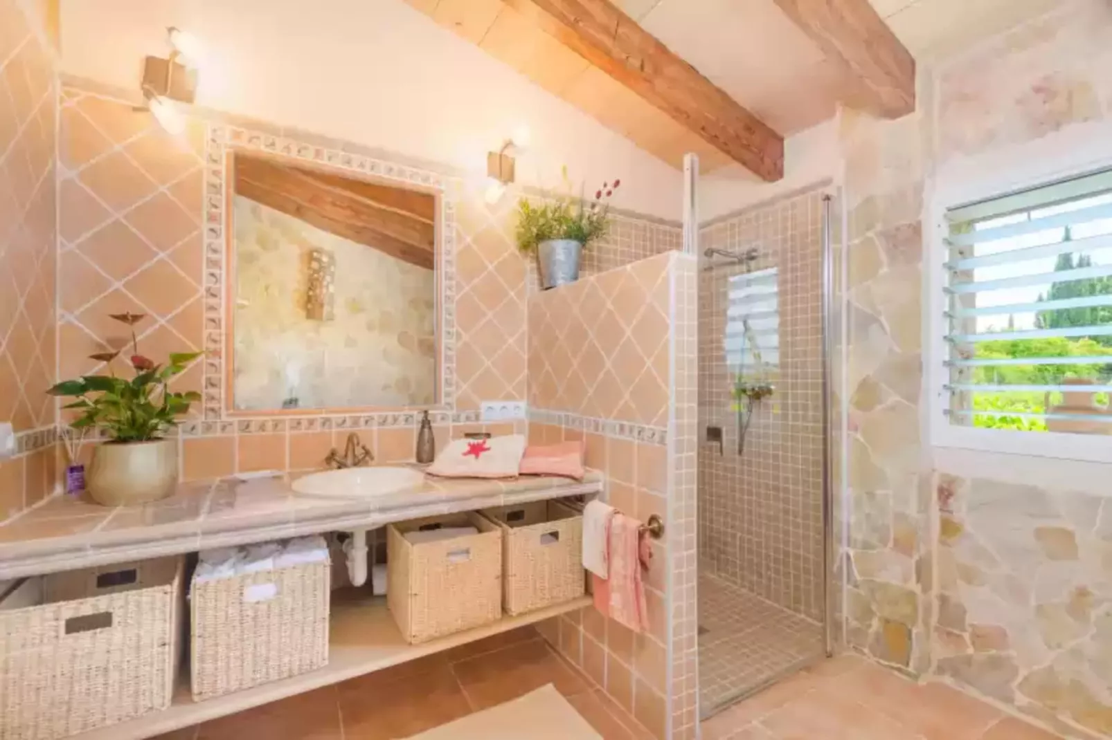 Es MoyÀ Des Pins-Badkamer