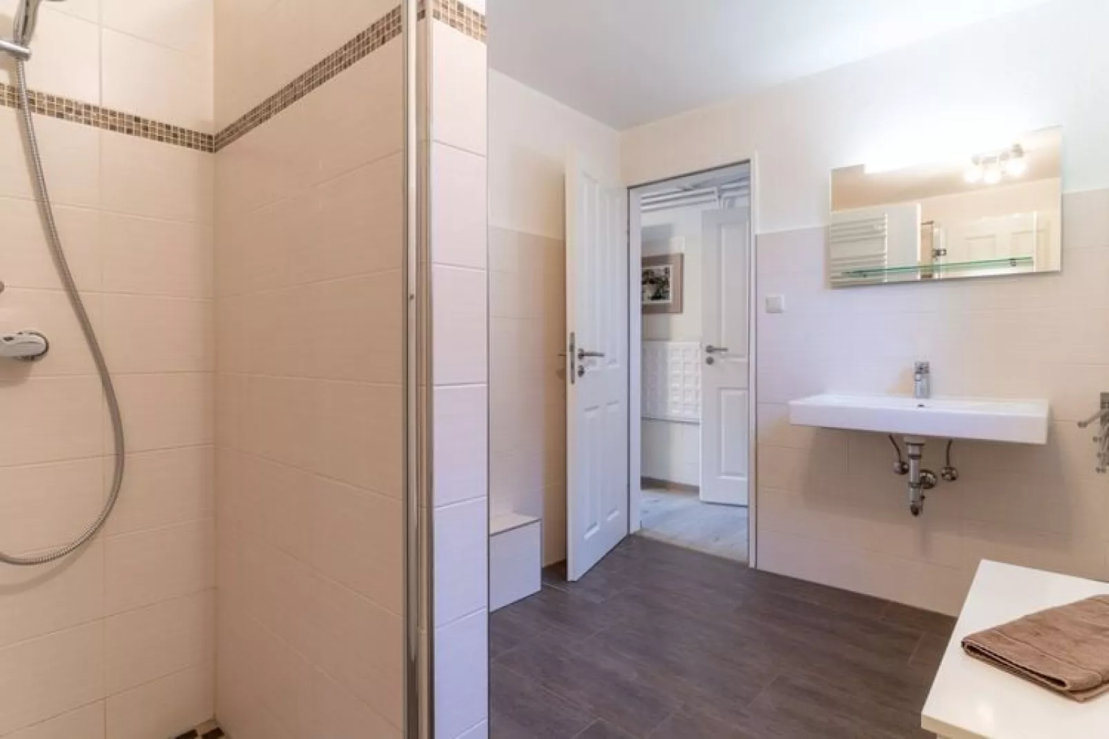 Ferienwohnung Springfloot 1 - 3 Personen-Badkamer
