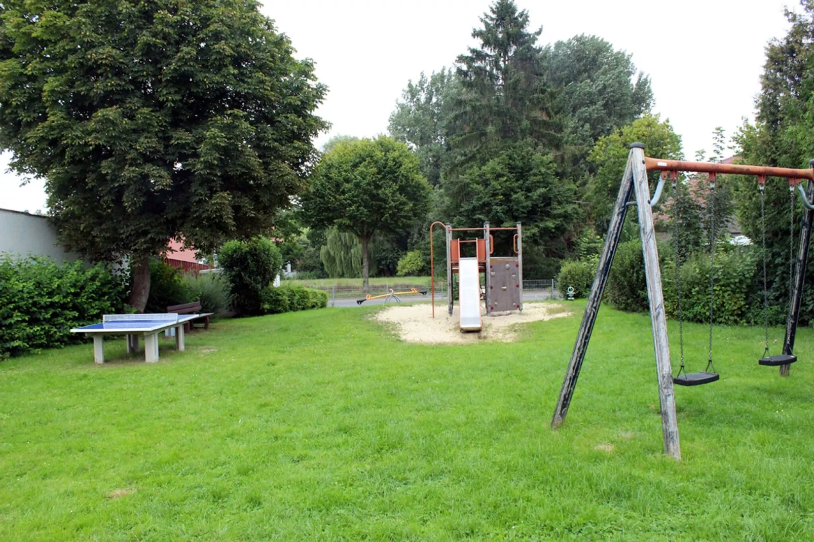 Gemütliche Ferienwohnung Blomberg-Tuinen zomer